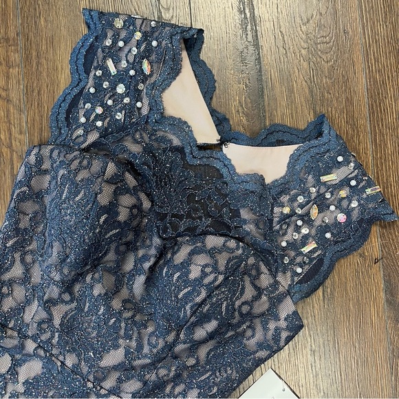 🆕 DAVID'S BRIDAL long lace cap sleeve dress with keyhole back SZ 3 - Picture 4 of 10